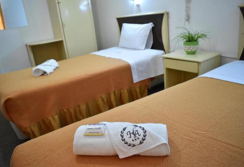 غرفة قياسية, ˈs Acolla