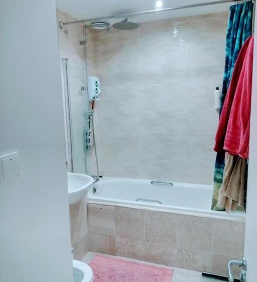 غرفة ديلوكس سرير كينج, Gorgeous Flatb Central London Liverpool St Station