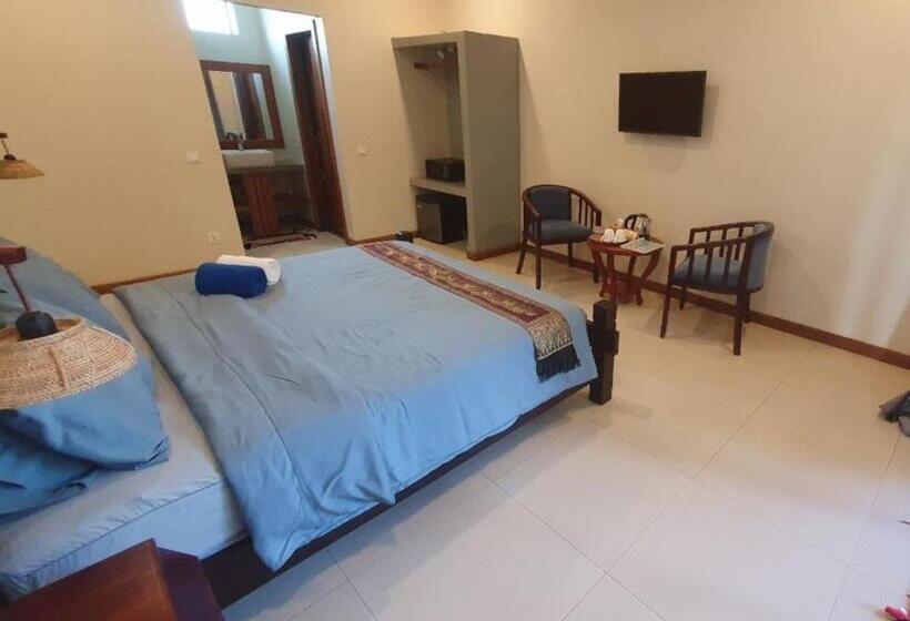 اتاق استاندارد با تخت بزرگ, Three Little Birds