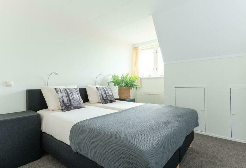 带4个卧室的公寓, Luxurious Holiday Farm 8 People