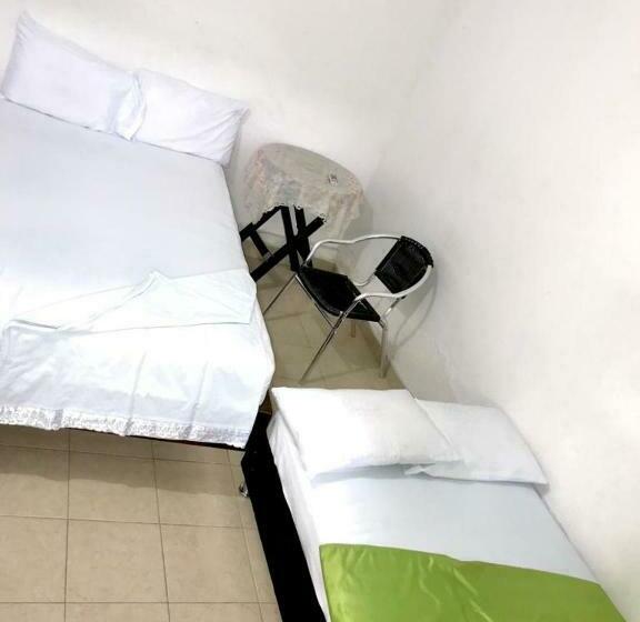 חדר אקונומי, Casa Imperial