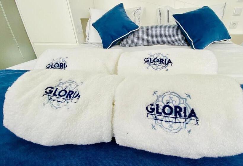 Quarto Triplo Deluxe, Gloria 10 Deluxe