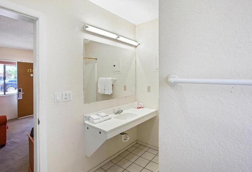 חדר סטנדרט עם מיטת קינג, OYO Hotel Yuma AZ - I-8 US-95