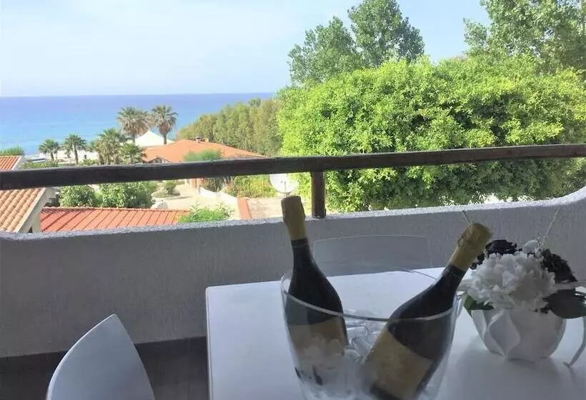 スタンダード４人部屋, Cala Petrosa Resort