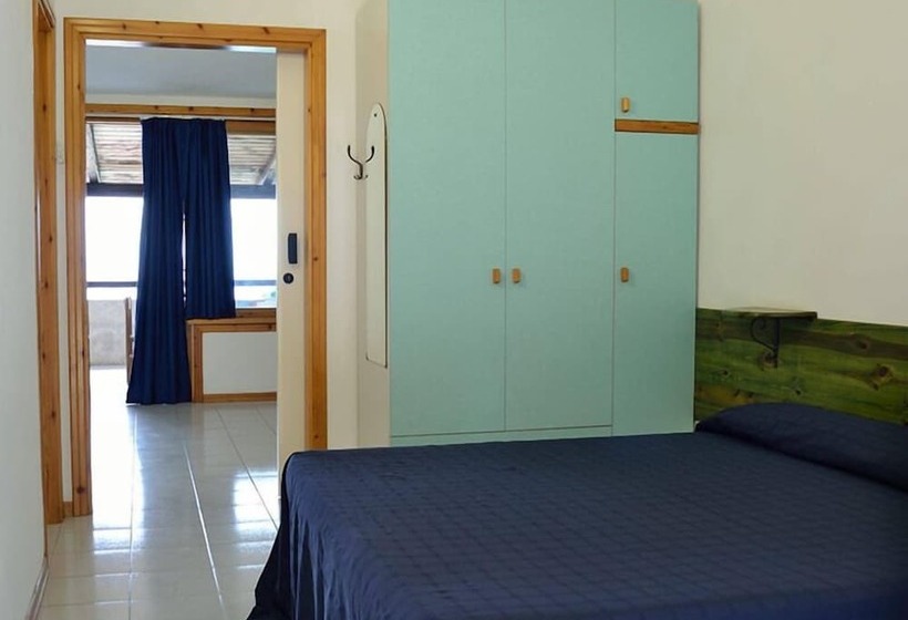 Chambre Quadruple Standard, Cala Petrosa Resort
