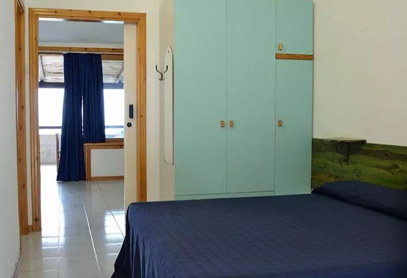 スタンダード４人部屋, Cala Petrosa Resort