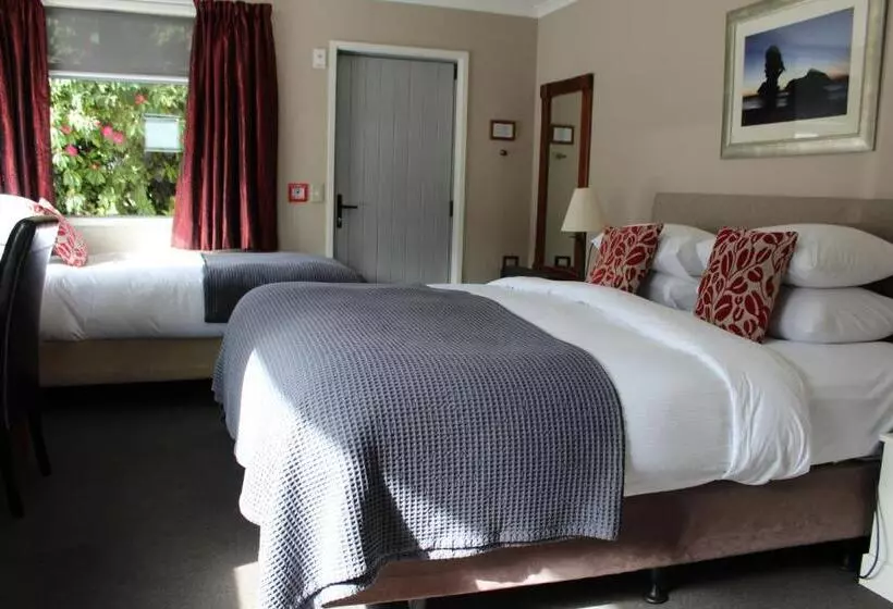 Perhehuone, Chalet Queenstown