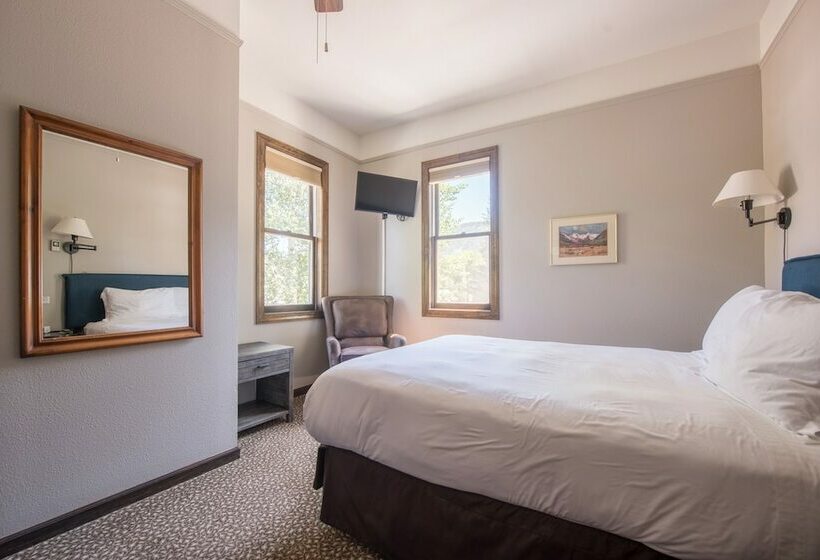 غرفة قياسية سرير مزدوج, Elk Mountain Lodge