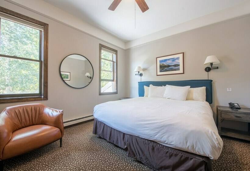 غرفة قياسية سرير مزدوج, Elk Mountain Lodge