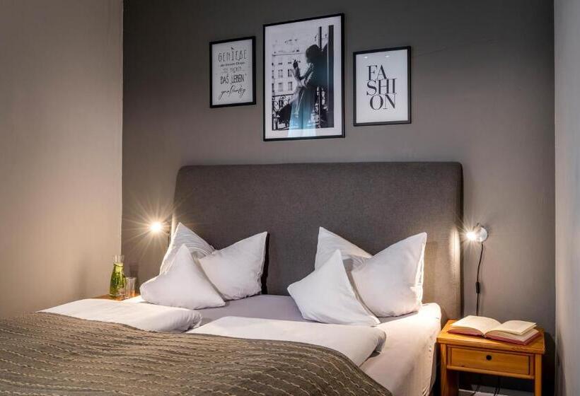 Quarto standart individual, Mana Lisa Boutique