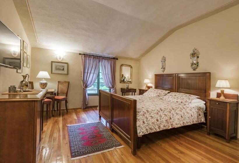 ویلای لوکس 1 خوابه, Boutique Hotel Villa Sostaga