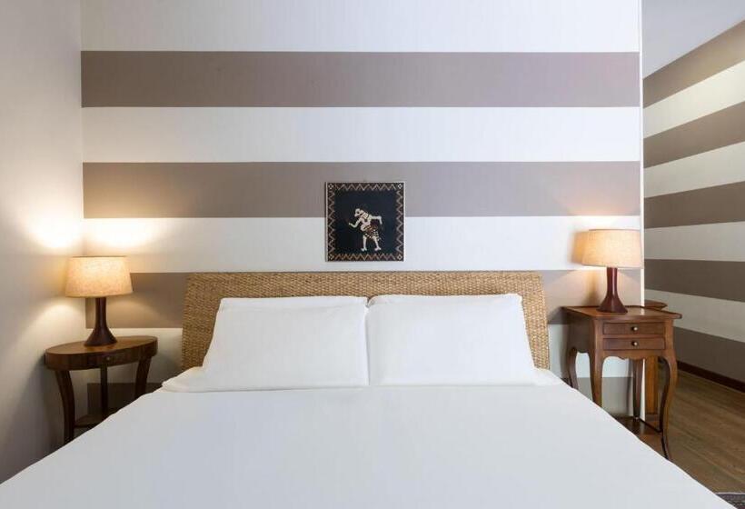 اتاق لوکس با چشم‌انداز باغ, Boutique Hotel Villa Sostaga