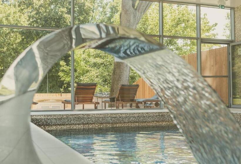 سوییت, Chateau Appony