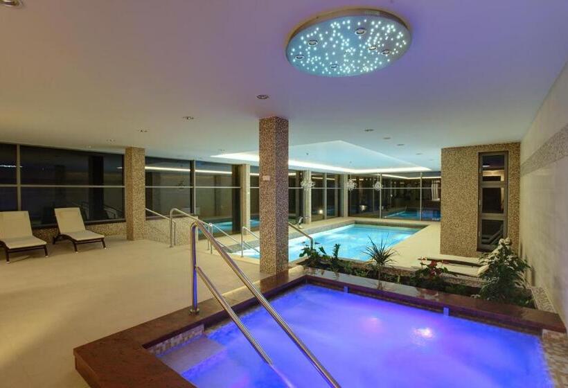 اتاق راحتی, Chateau Appony