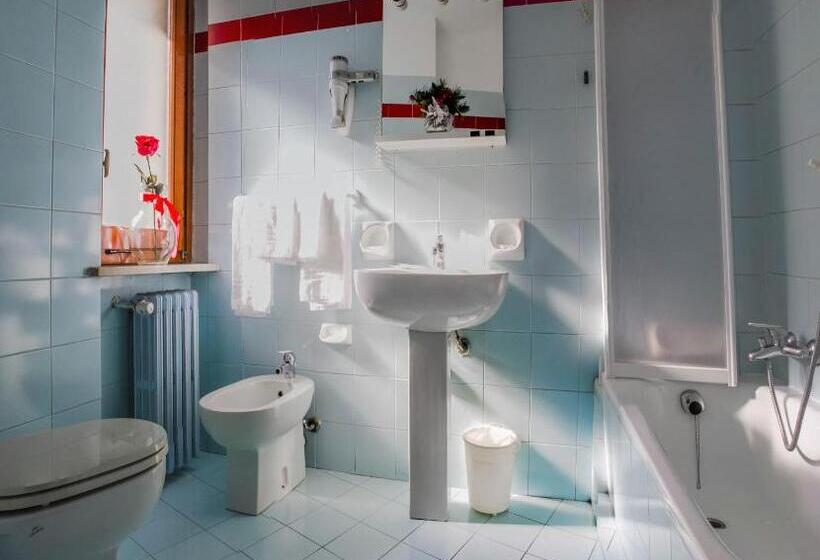 Chambre Standard avec Balcon, Domus