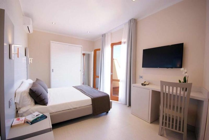 Номер Стандарт Вид на Море, La Perla Del Golfo