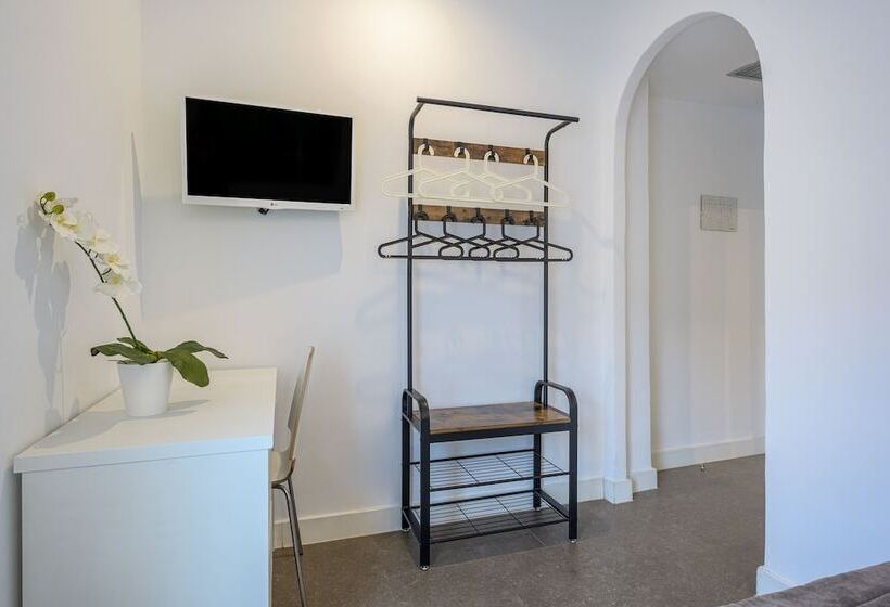 اتاق سوپریور یک تخته, Neomagna Madrid