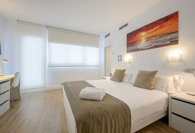 اتاق سوپریور با بالکن, Neomagna Madrid