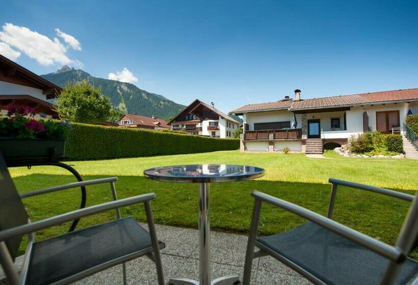 舒适型房间, Goldene Rose