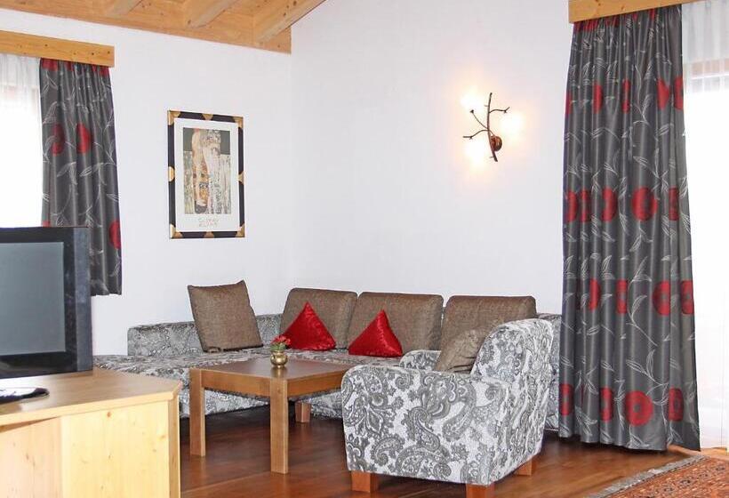 סוויטה, Goldene Rose