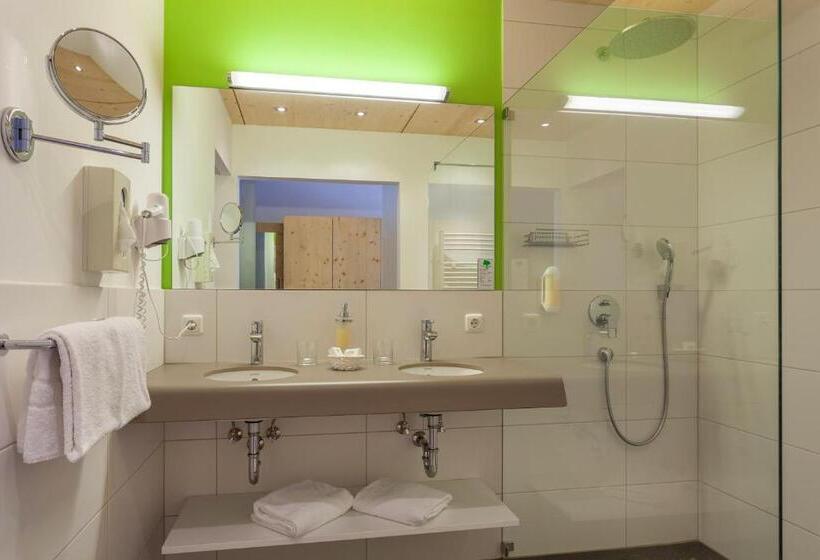 חדר פרמיום, Goldene Rose