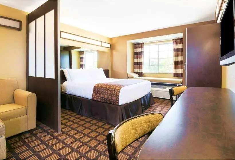 キングサイズベッドのスイートルーム, Microtel Inn & Suites By Wyndham Macon