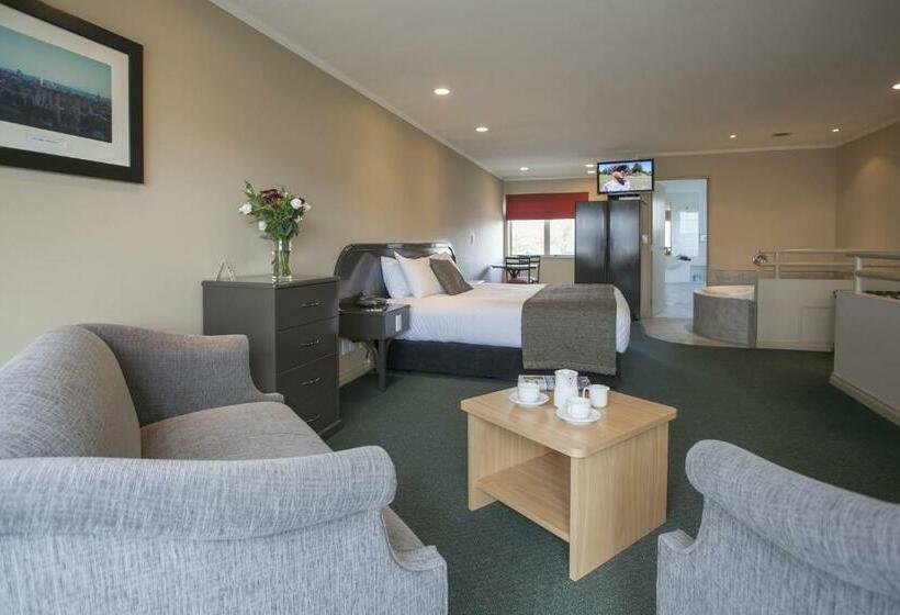 Escritório Estándar, Cornwall Motor Lodge