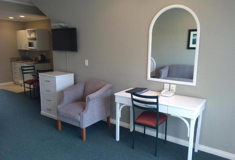 스위트, Cornwall Motor Lodge