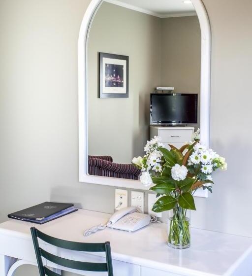 Люкс 2 Спальни, Cornwall Motor Lodge