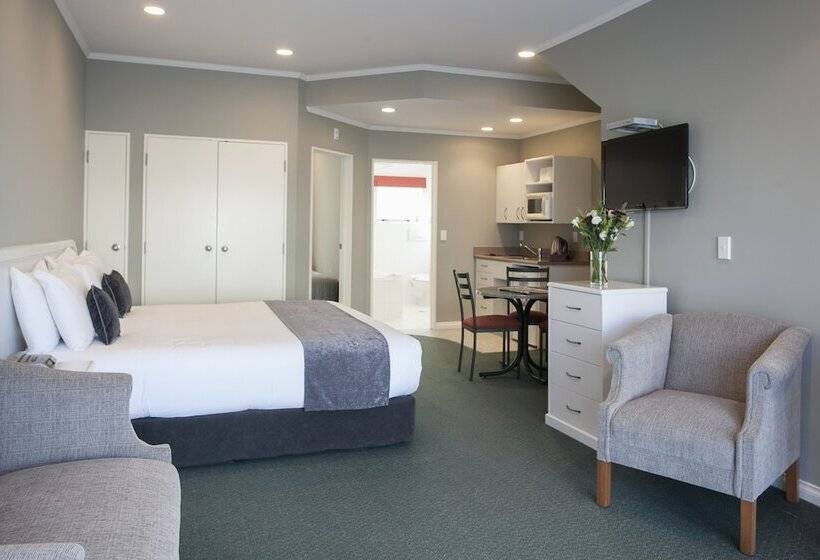 Люкс, Cornwall Motor Lodge