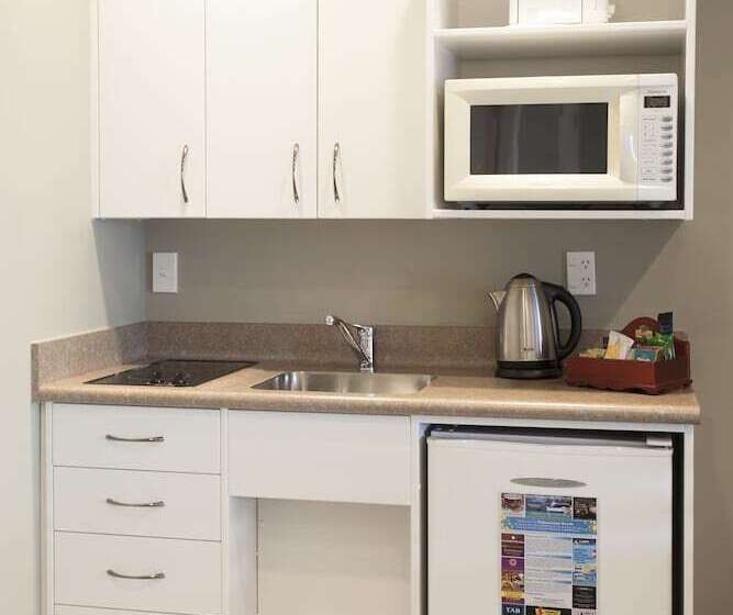 Люкс Адаптированный для Инвалидов, Cornwall Motor Lodge