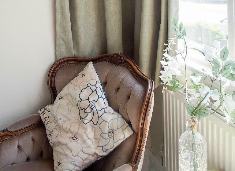 Номер Стандарт, Leaded Light Guest House