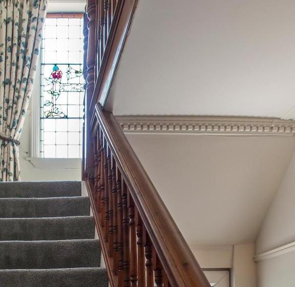 标准间, Leaded Light Guest House