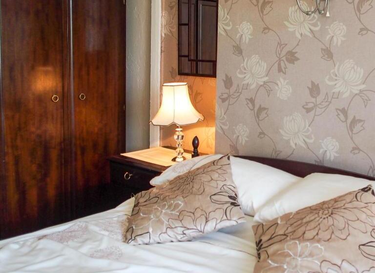 标准间, Leaded Light Guest House