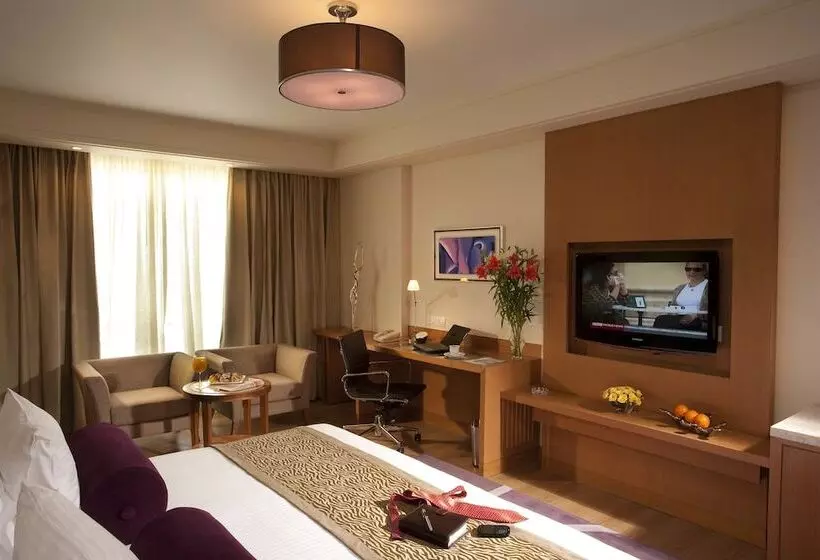 スーペリアールーム, Radisson Blu Hotel, Indore