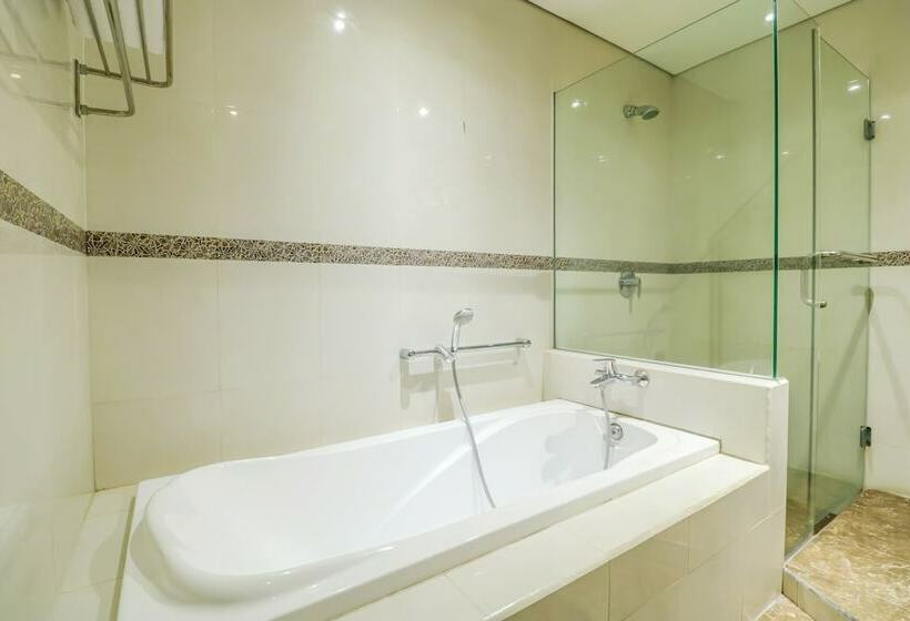 Quarto Deluxe, Capital O 2114 Grand Jimbaran Boutique