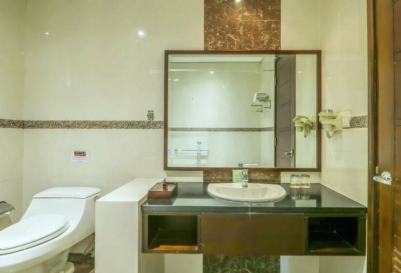 Номер Deluxe, Capital O 2114 Grand Jimbaran Boutique