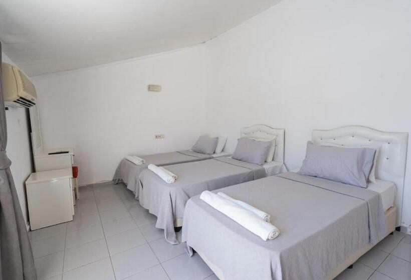 חדר סטנדרט לשלושה, Göncü Apart Otel