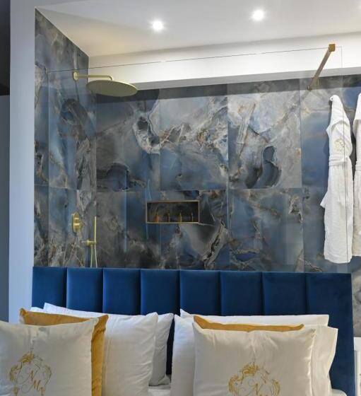 اتاق سوپریور با تخت بزرگ, Nm Luxury Suites