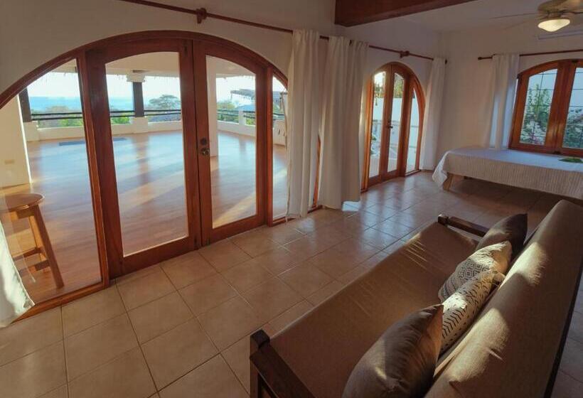 디럭스 스튜디오, Casas Kismet