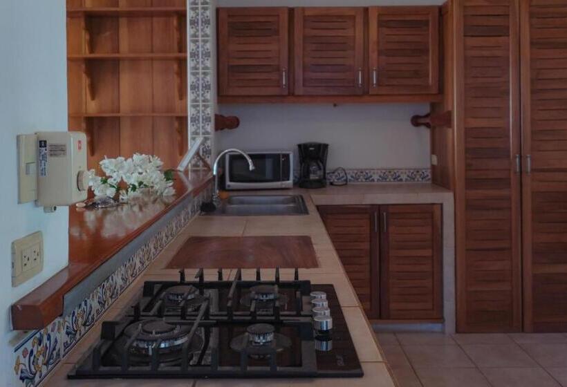 디럭스 스튜디오, Casas Kismet