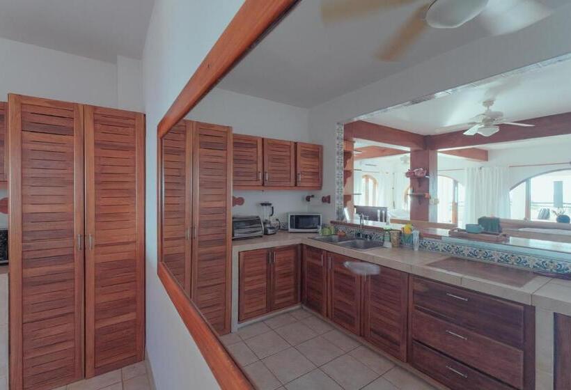 디럭스 스튜디오, Casas Kismet