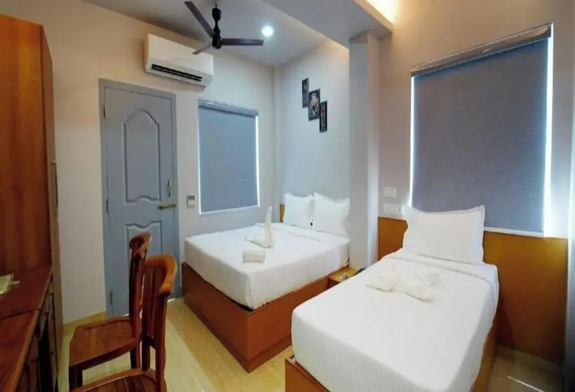 اتاق اجرایی سه نفره, Moshisnest Madurai
