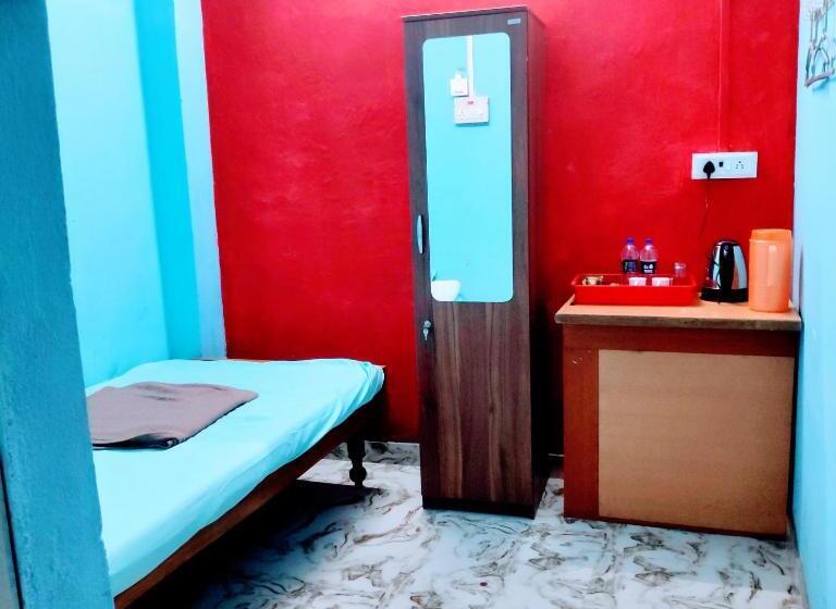 חדר דלוקס יחיד, Shree Ram Sia Hotel And Banquets