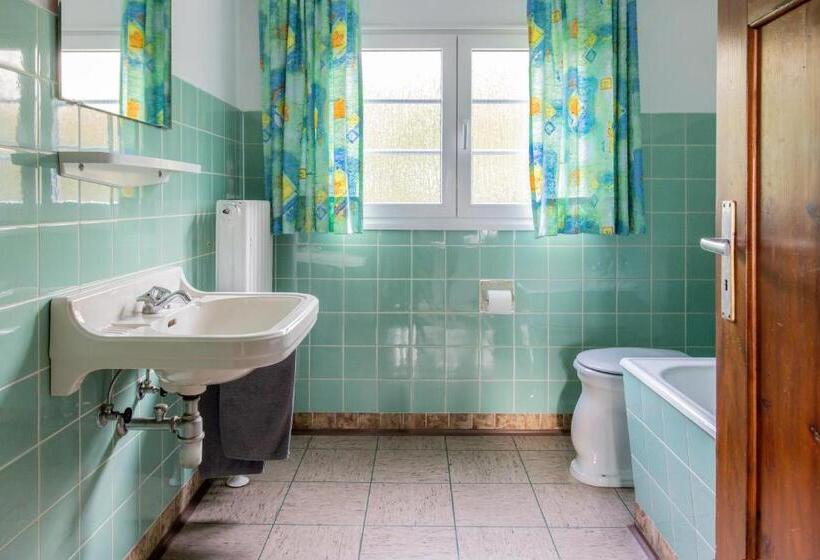 غرفة قياسية حمام مشترك, Bergische Schweiz