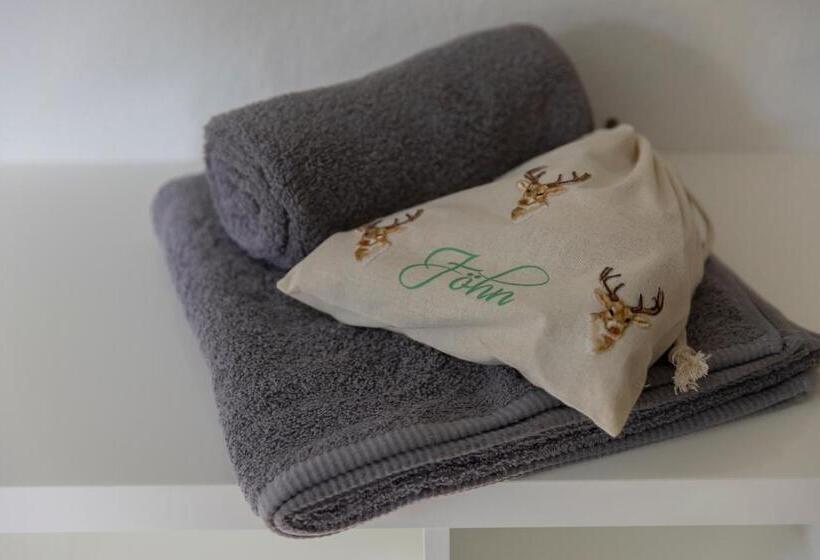 غرفة قياسية حمام مشترك, Bergische Schweiz