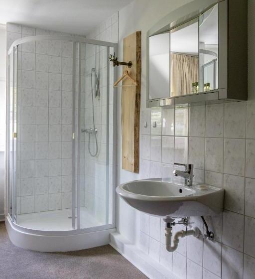 غرفة قياسية, Bergische Schweiz