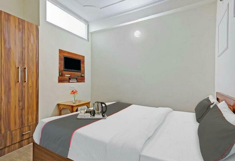 اتاق استاندارد, Oyo Flagship 87763 Vasudev Inn