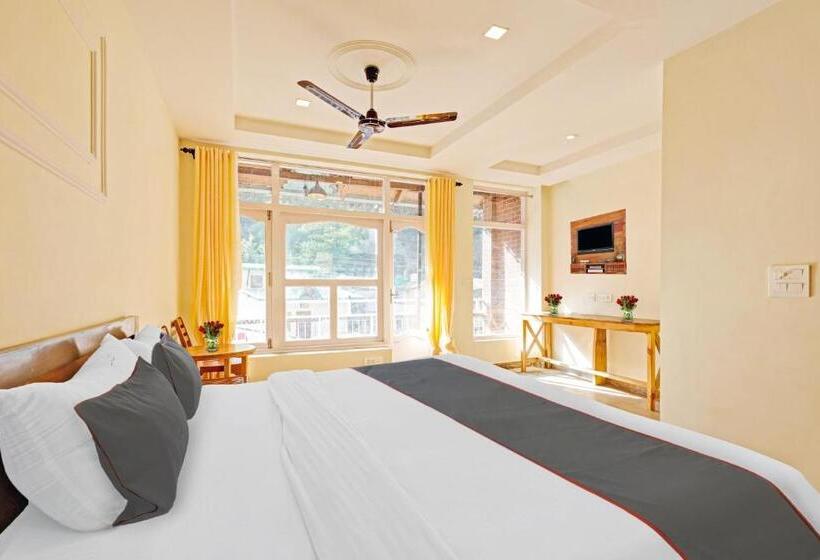 اتاق استاندارد, Oyo Flagship 87763 Vasudev Inn