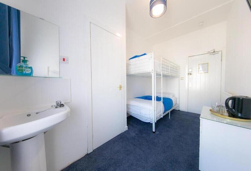 Budget Værelse, The Adonis